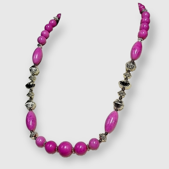 Vintage 1960s Mid Century Lilac Acrylic Beaded Gold Tone Necklace - Picture 1 of 10